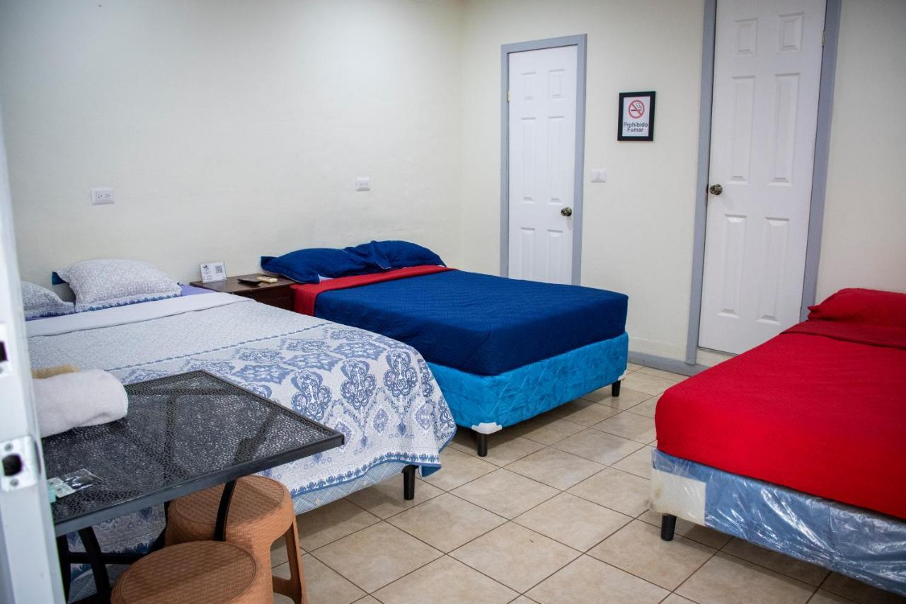 Santa Rosa de Lima Hostal Don Luis מראה חיצוני תמונה