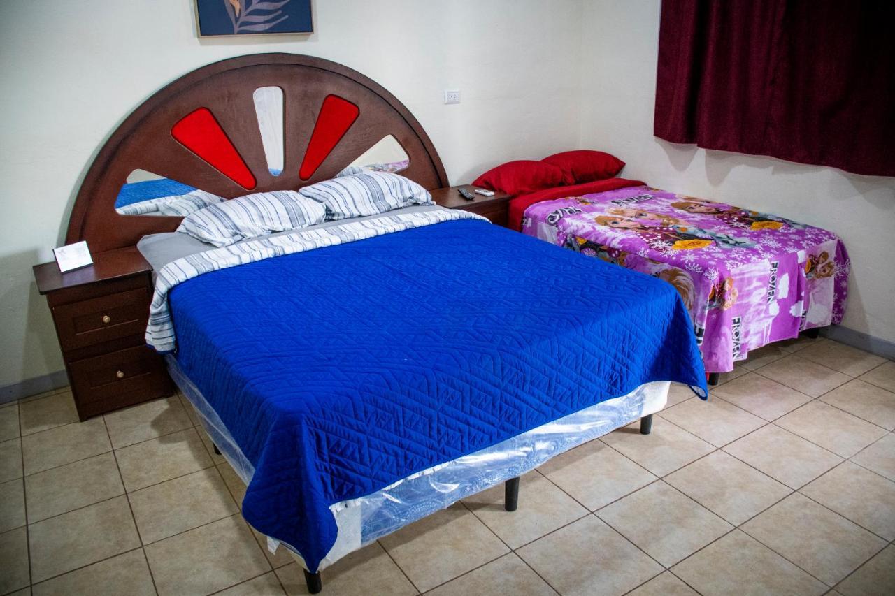 Santa Rosa de Lima Hostal Don Luis מראה חיצוני תמונה